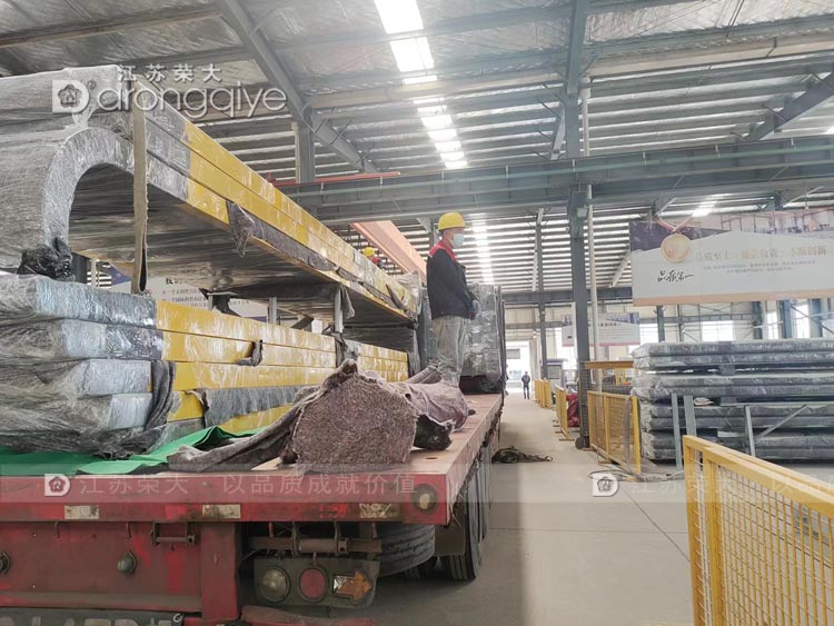 智慧公交候車亭發(fā)貨為河南綠色出行助力配圖一