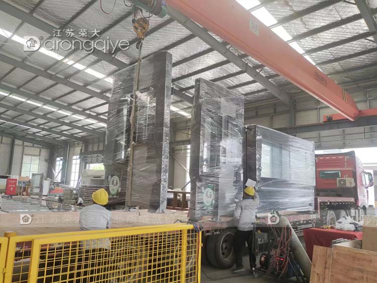 上海智能公交候車(chē)亭第二批次發(fā)貨配圖二