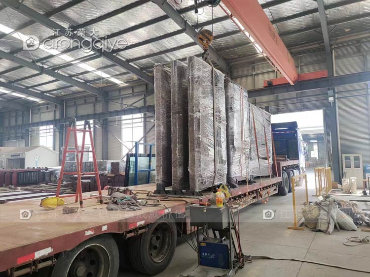 �����ǻ۹���վ�b܇