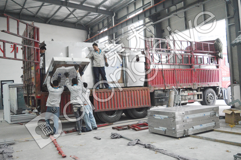 ������܇ͤ�l(f��)؛�D��