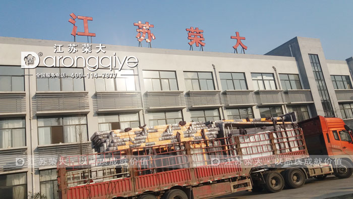 山東第一批公交候車亭發(fā)貨圖二