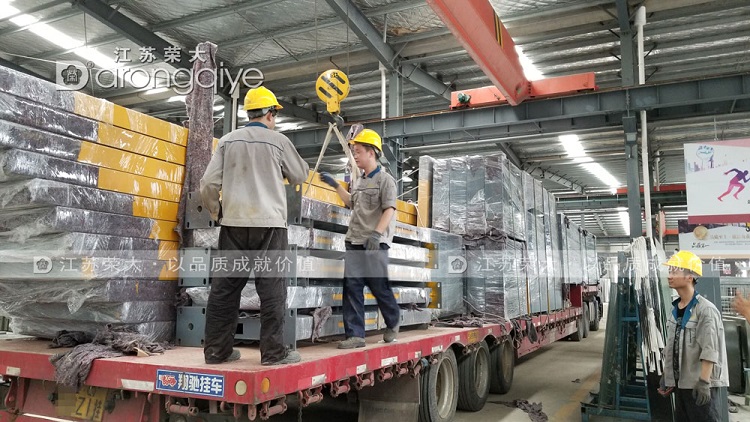 山東公交站臺(tái)發(fā)貨圖二