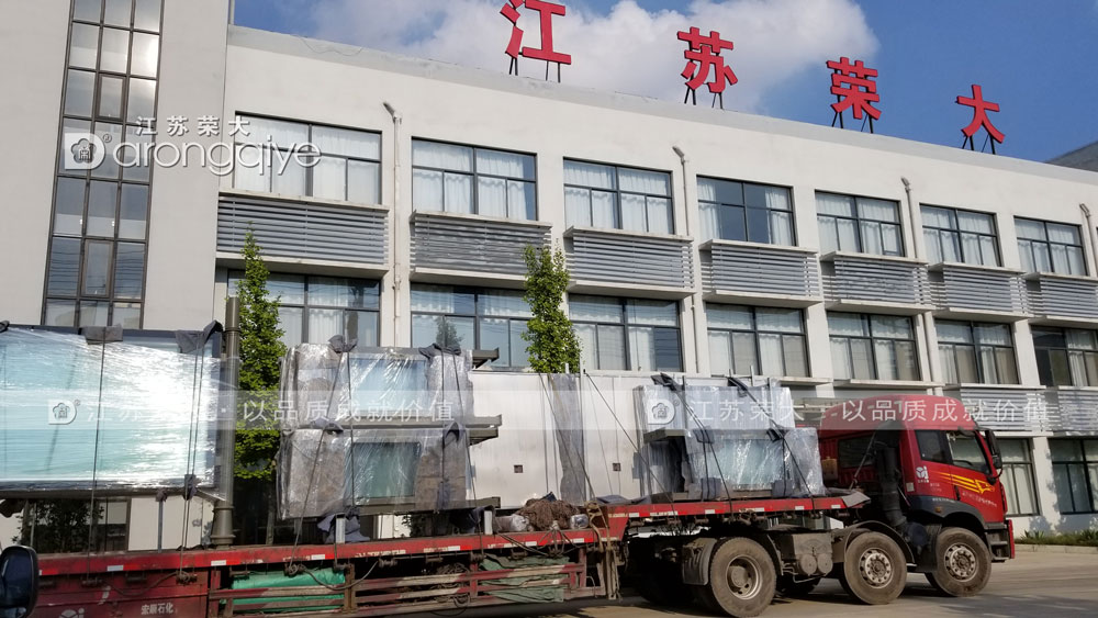 廣西不銹鋼公交候車亭發(fā)貨圖三