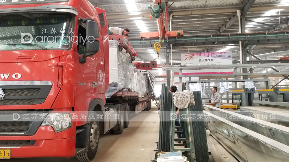 第二批太原公共自行車棚發(fā)貨圖三