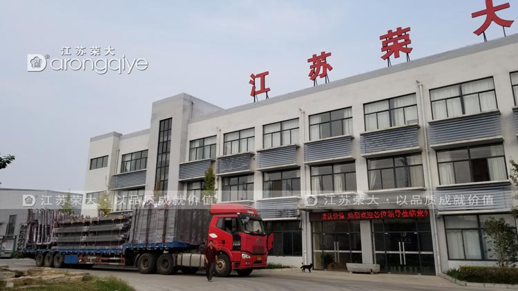 揚(yáng)州智能公交站臺(tái)發(fā)貨圖二