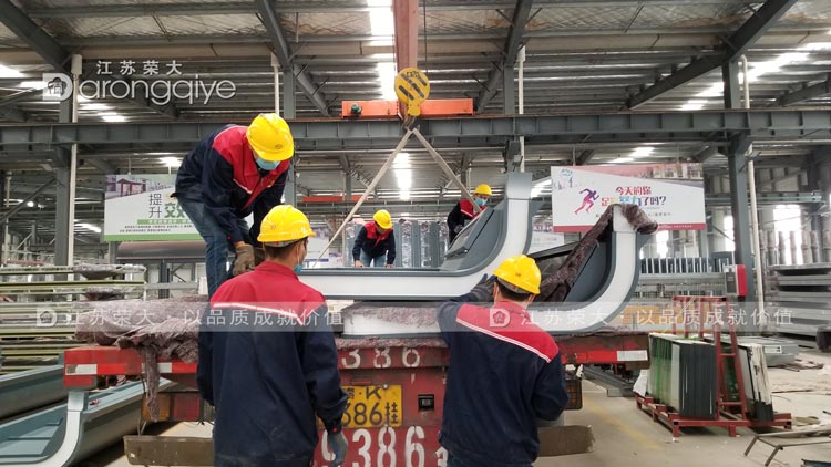 揚(yáng)州智能公交站臺(tái)發(fā)貨圖二