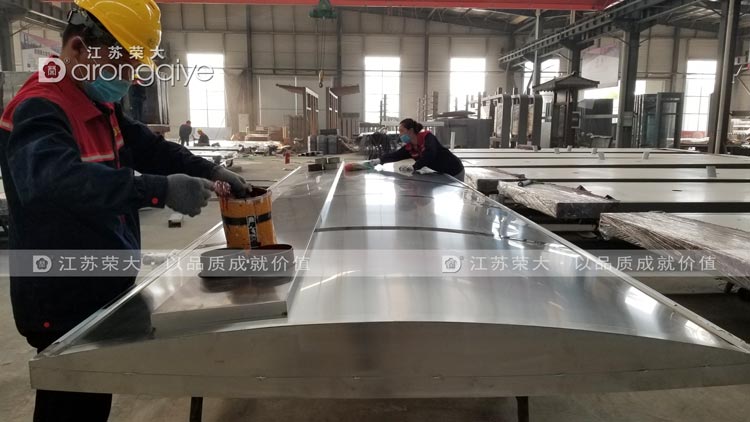 內(nèi)蒙古不銹鋼候車(chē)亭發(fā)貨圖一