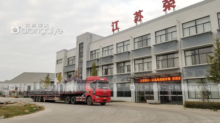 揚(yáng)州智能公交站臺(tái)發(fā)貨圖三