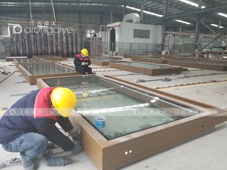 第二批河南候車亭發(fā)貨圖一